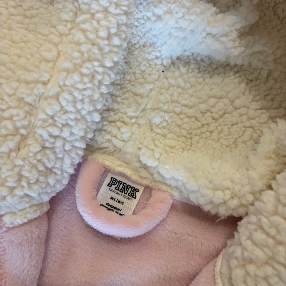 Victoria's Secret PINK hooded robe made of soft fleece with silver sequin medium - Picture 3 of 7